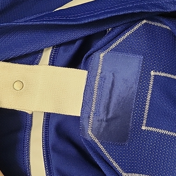 Toronto Maple Leafs authentic hockey jersey - Picture 4 of 4